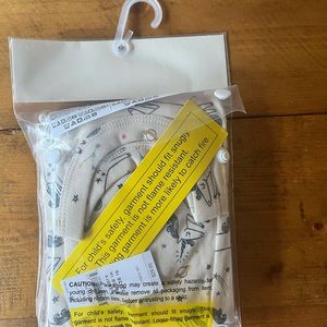 NWT Gap Unicorn Kids Pajamas Set - Size 3YR